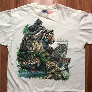 VINTAGE ANIMAL TEE 
TIGERS AND LION 
KING SHIT